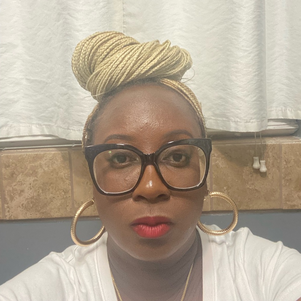 Meet your Posher, Erica